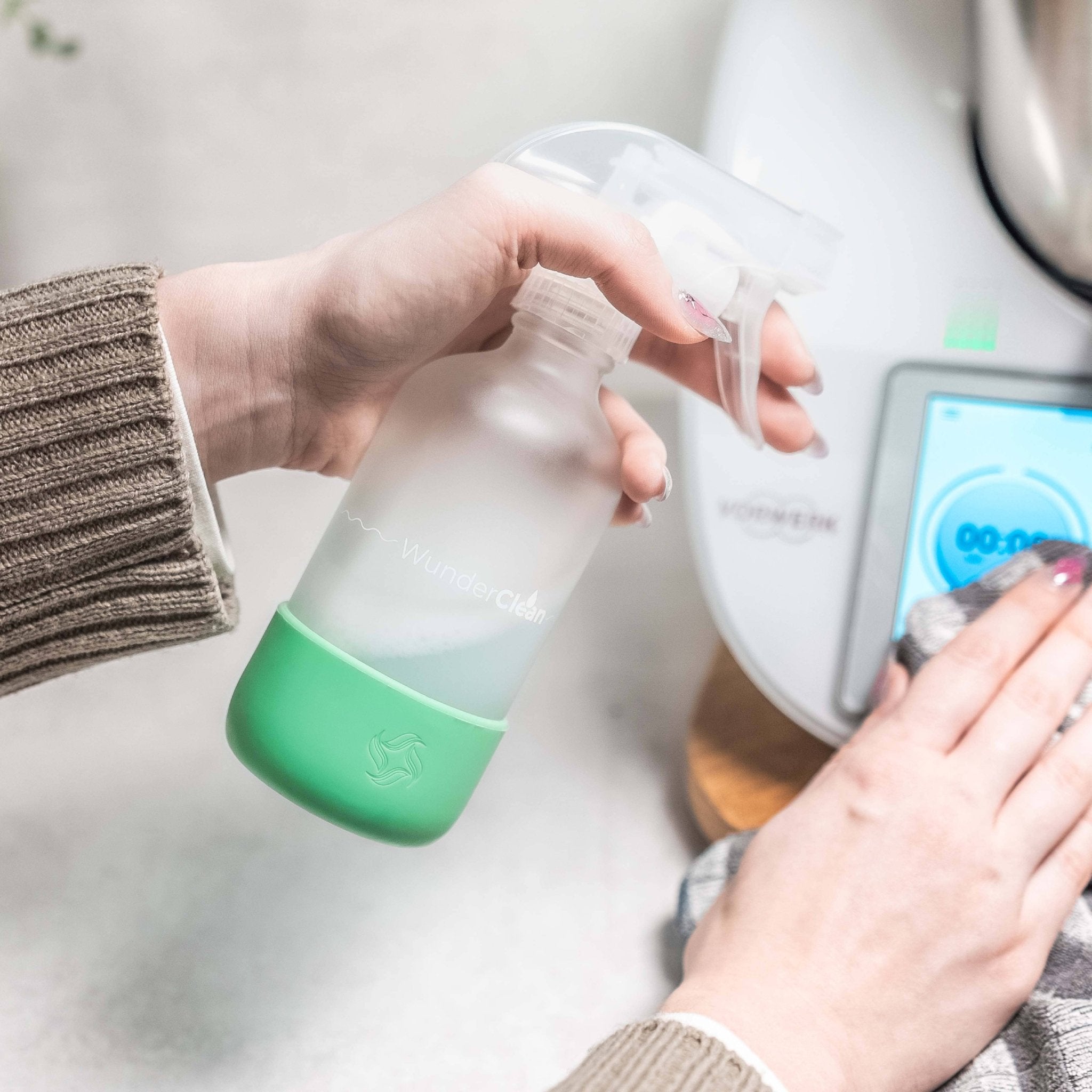 WunderClean Sprühflasche | 240 ml Glasflasche mit Silikon-Bruchschutz für WunderClean Reiniger